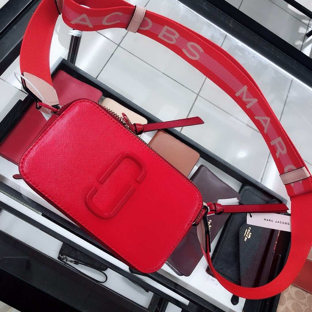 New Marc Jacobs Snapshot shoulder bag